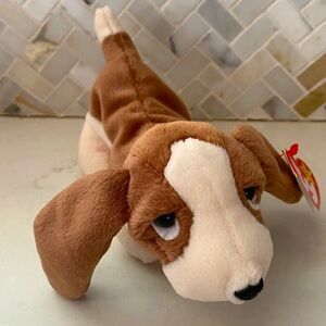 Beanie Baby Dog - Tracker.